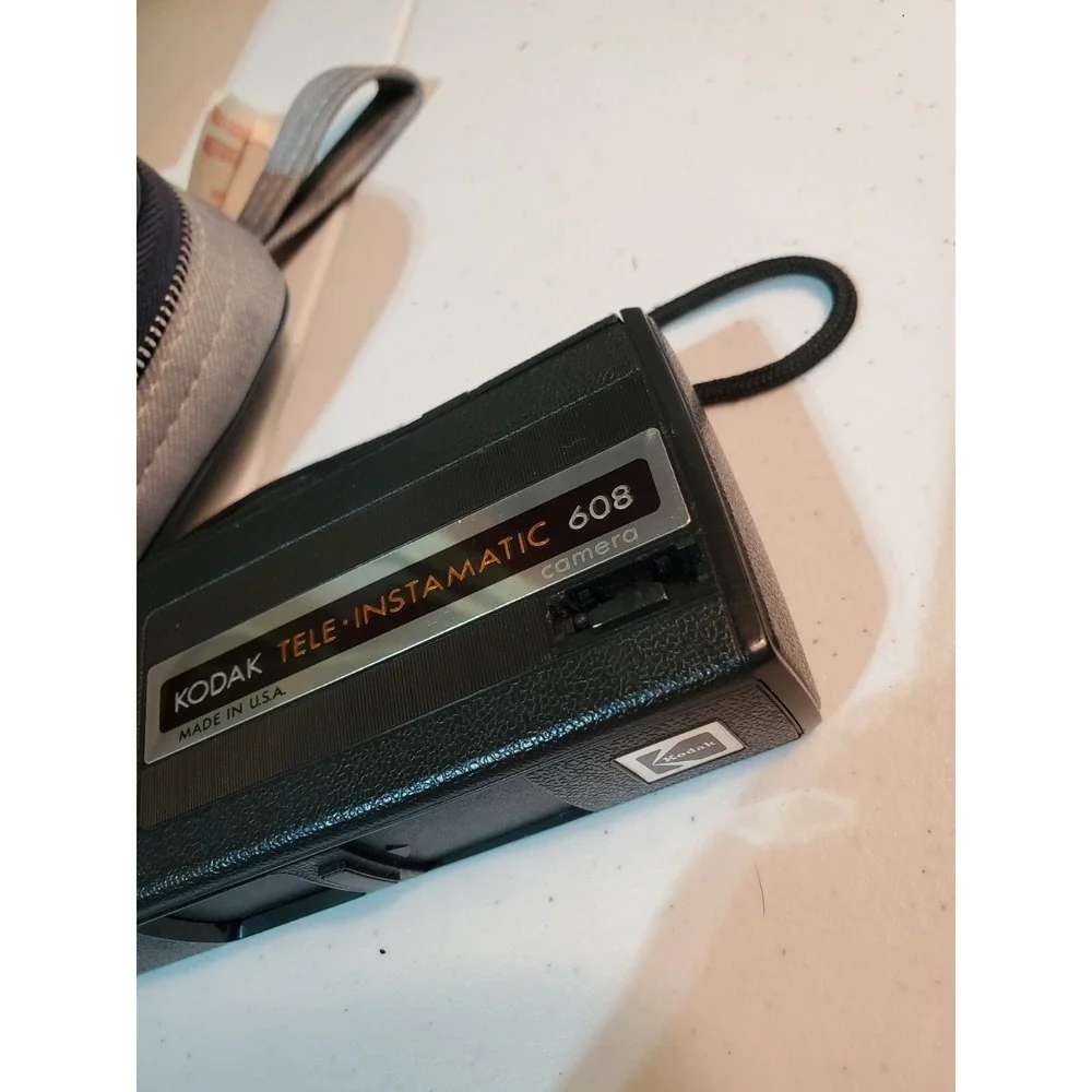 VINTAGE KODAK TELE-INSTAMATIC 608 CAMERA 1970s w/ Case, Film And Manual